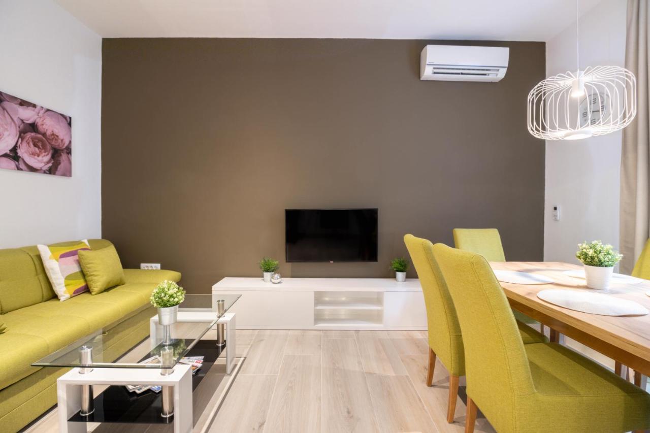 Apartments Fiorello Rijeka Exterior photo